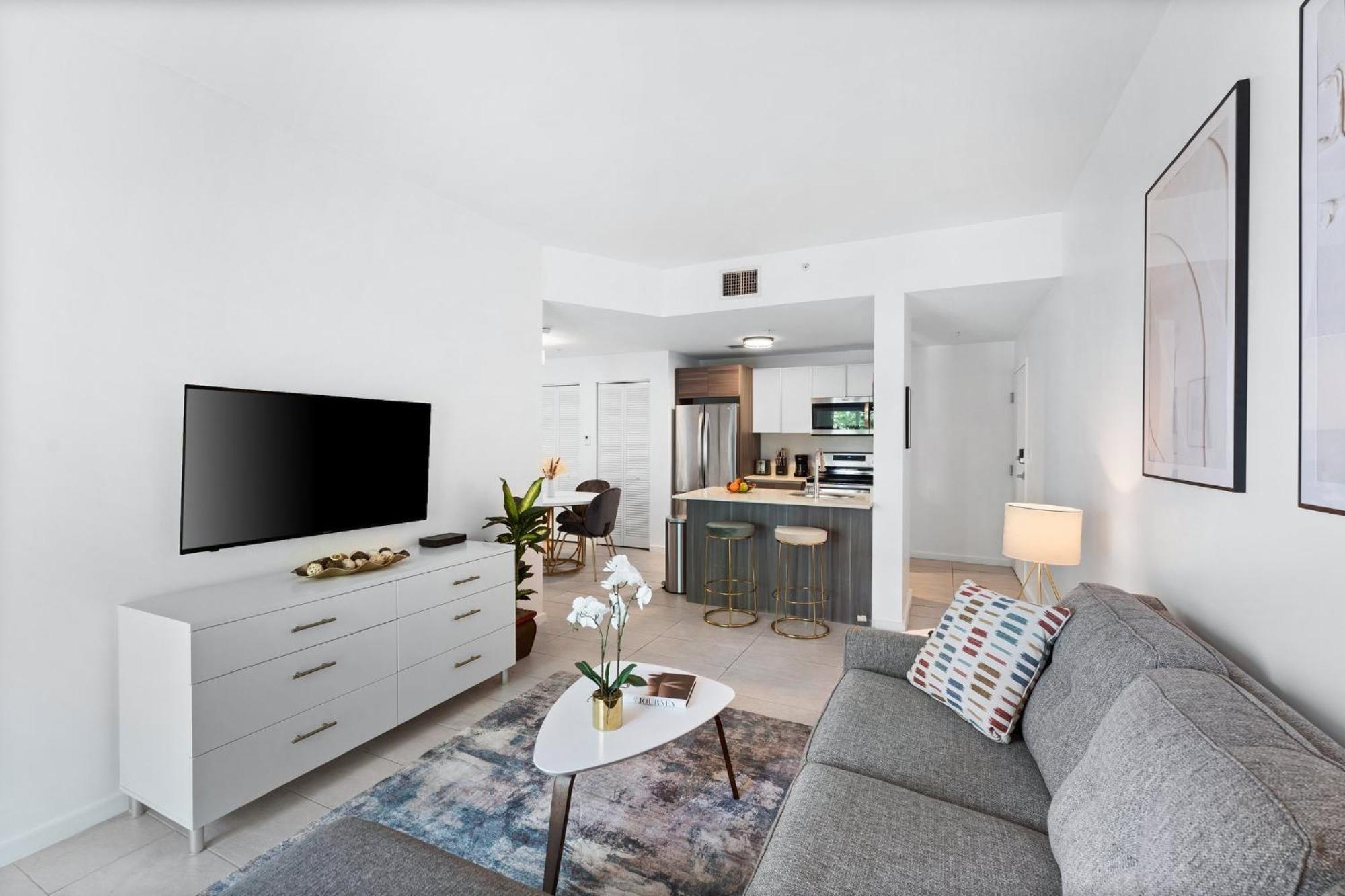 Modern Apartment In Edgewater ميامي الغرفة الصورة